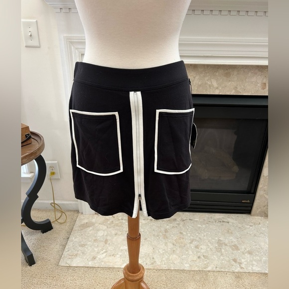 NWT Belyn Key Onyx Pocket Zip Skort - Picture 4 of 8